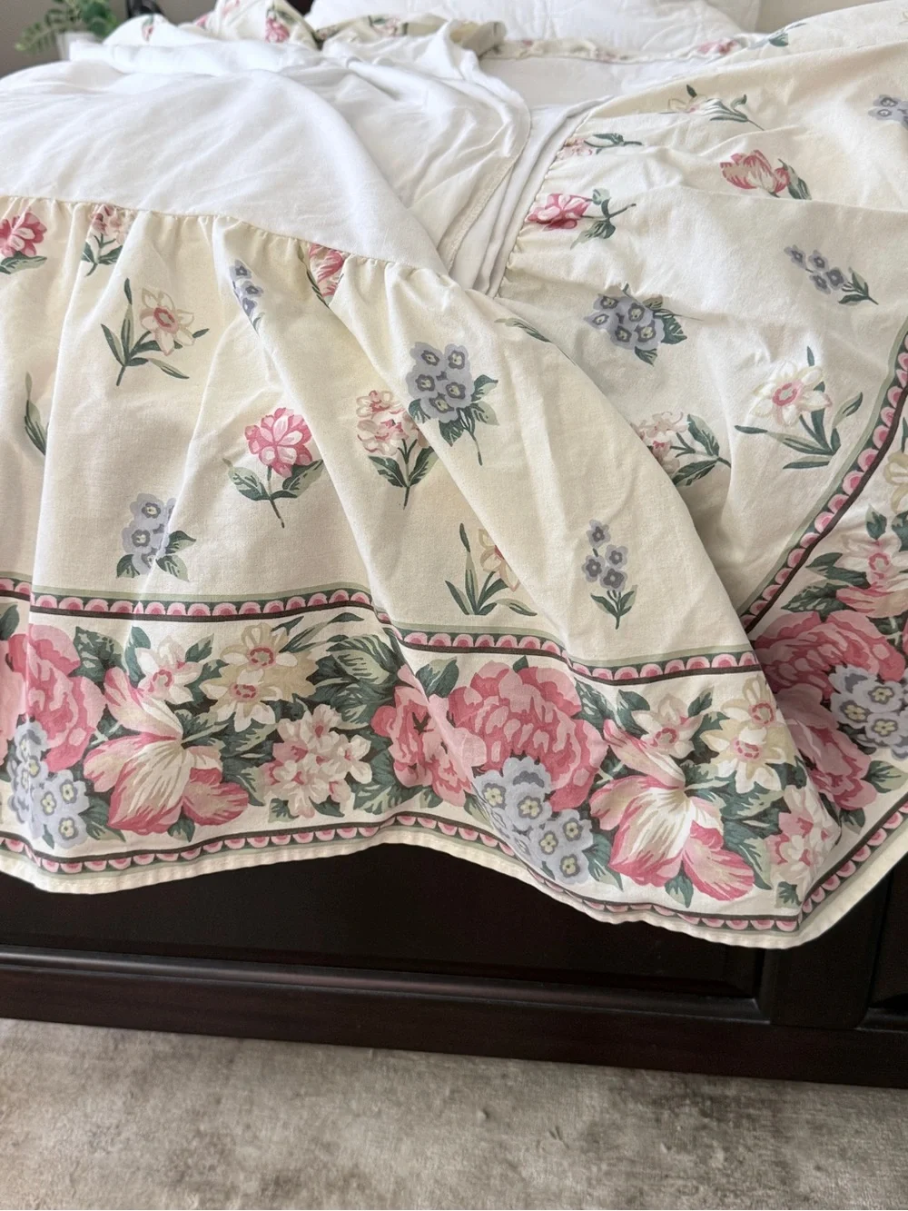 Wamsutta Cottagecore Bouquet Bedskirt Queen